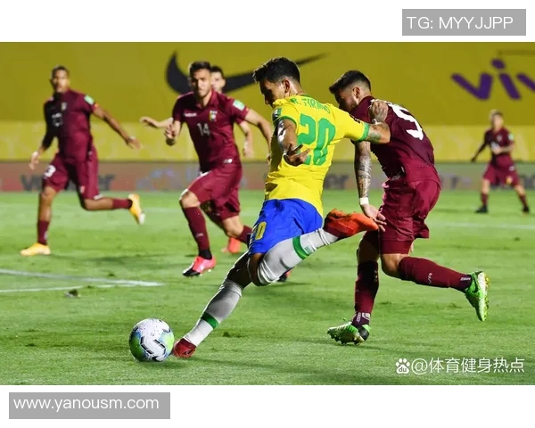 身高一米七以下的足球巨星们如何在绿茵场上创造辉煌传奇